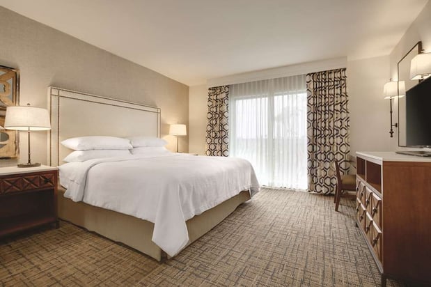 Images Embassy Suites by Hilton Scottsdale Resort