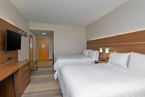 Images Holiday Inn Express & Suites Woodbridge by IHG