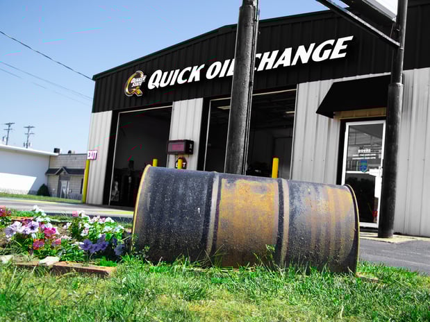 Images Performance Plus Quick Oil Change