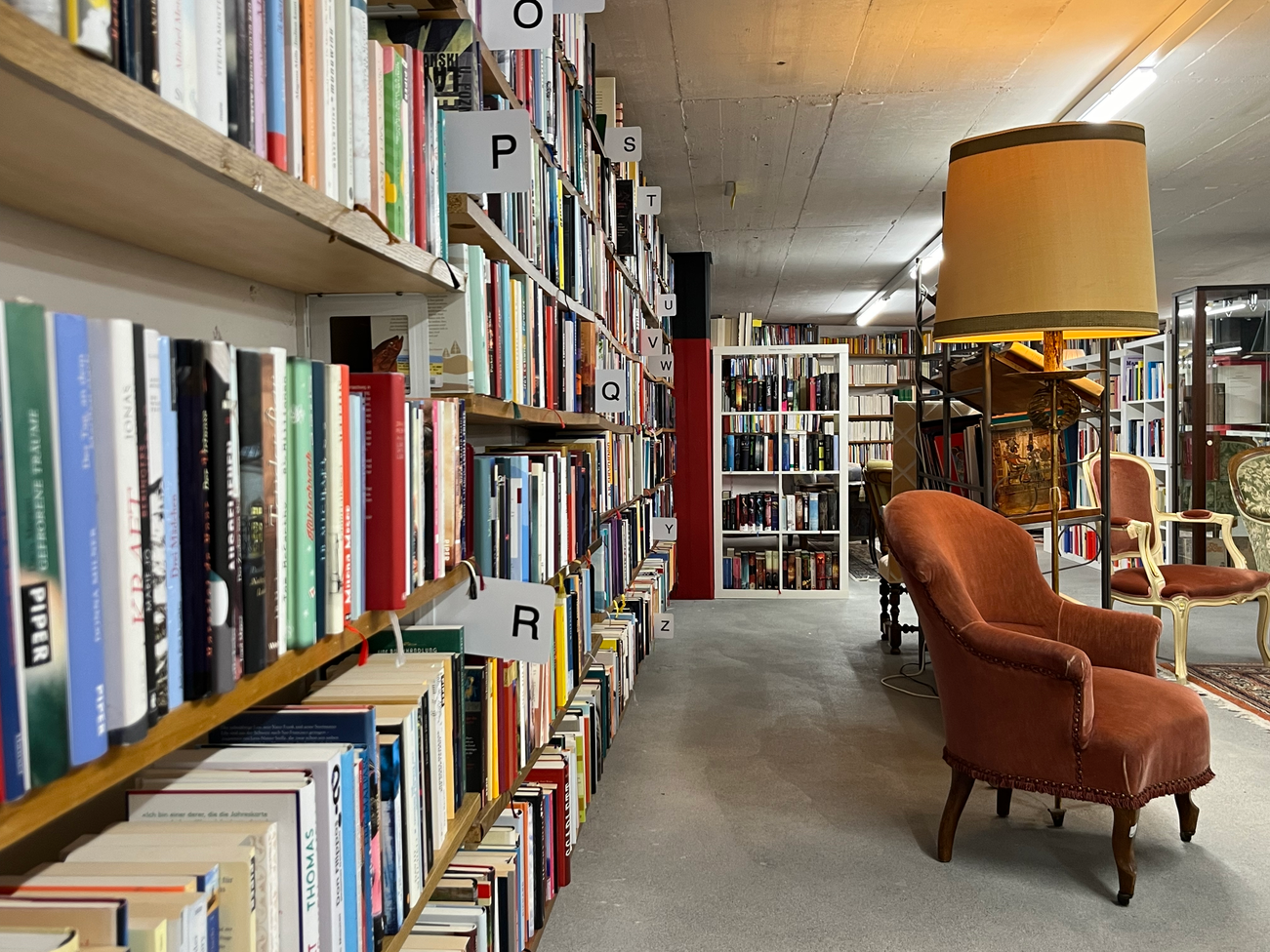 Bilder EMMAUS Zürich - Brockenhaus / Secondhand Warenhaus