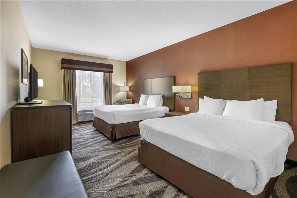 2 Queen Bed Room