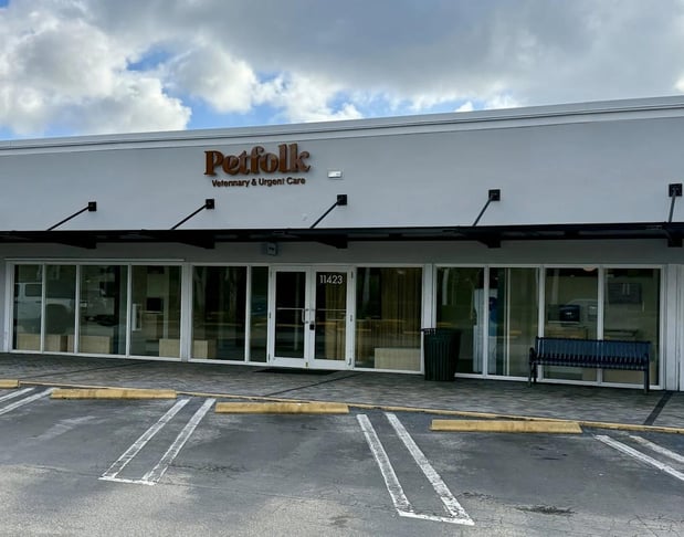 Images Petfolk Veterinary & Urgent Care - Pinecrest