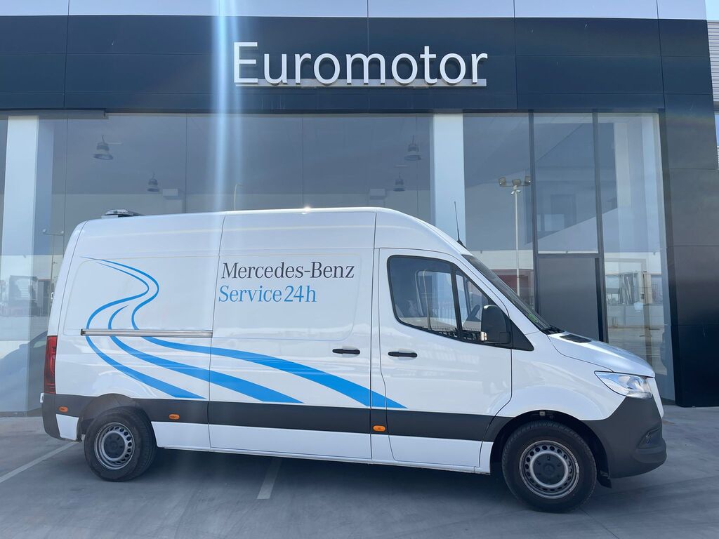Images Euromotor Truck Center, S.L. Mercedes
