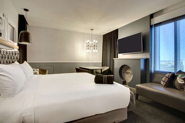 Images The Rose Hotel Chicago O’Hare, Tapestry Collection by Hilton