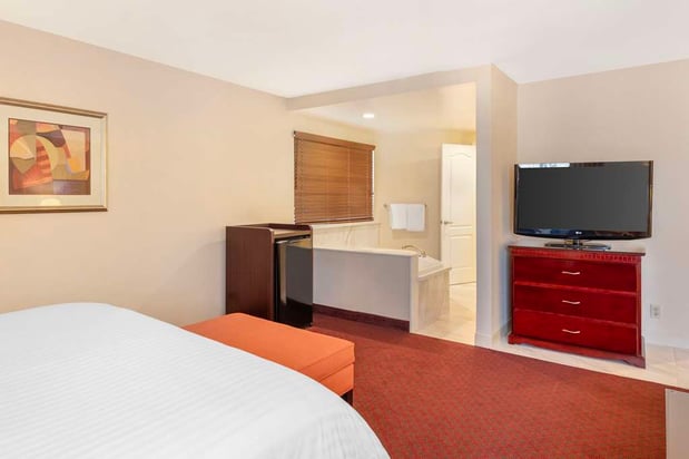 Images Best Western Plus West Covina Inn