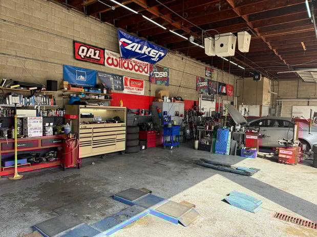 Images 14.7 Complete Auto Care