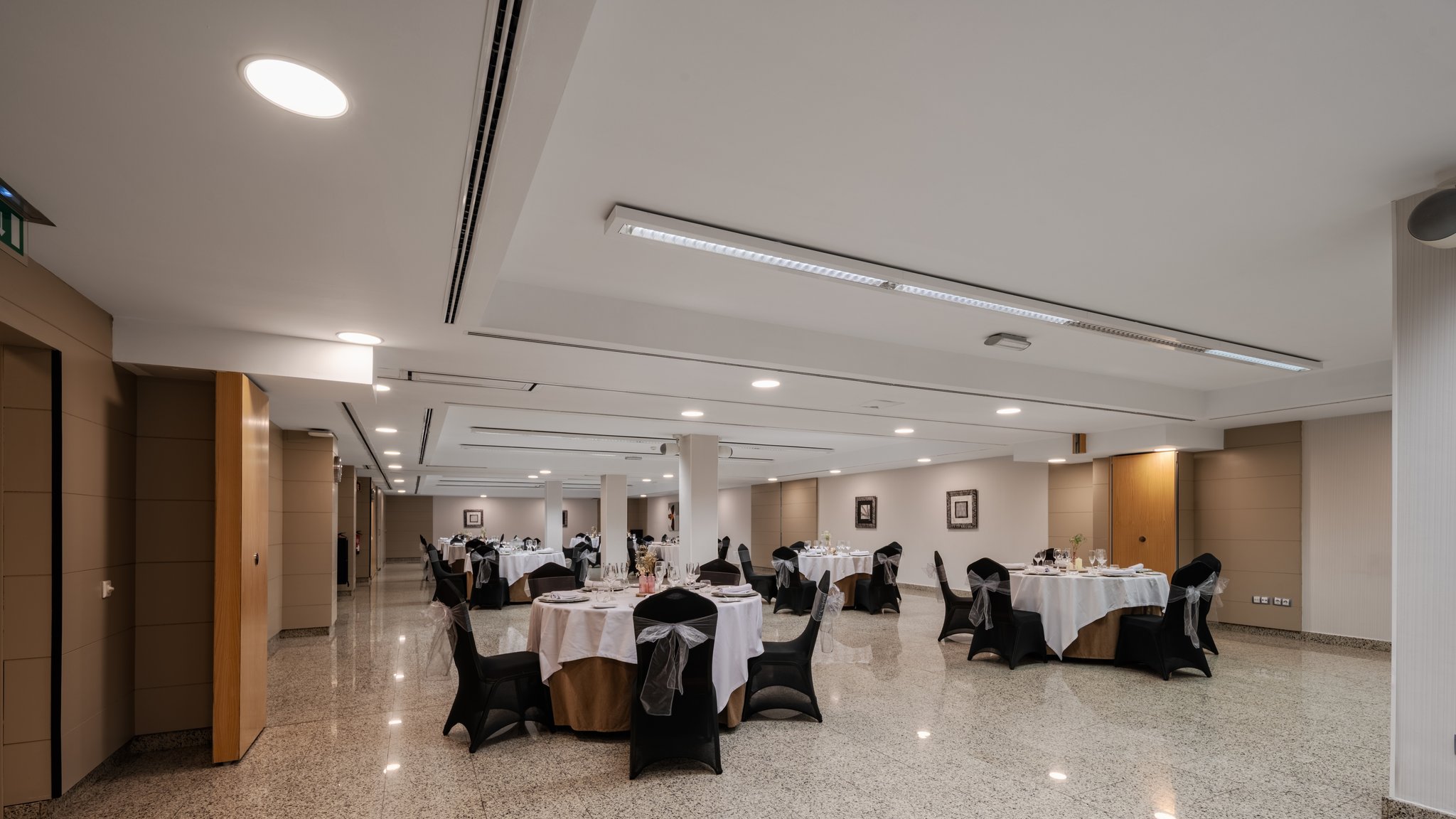 Images Crowne Plaza Madrid Airport by IHG