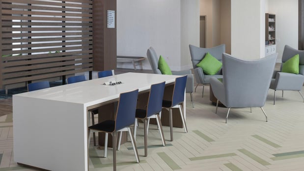 Images Holiday Inn Express & Suites Orlando at Seaworld by IHG