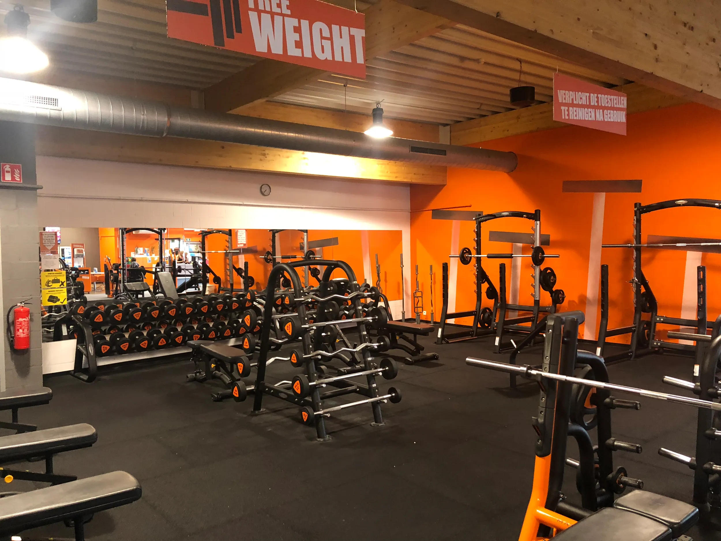 Images Basic-Fit 24/7