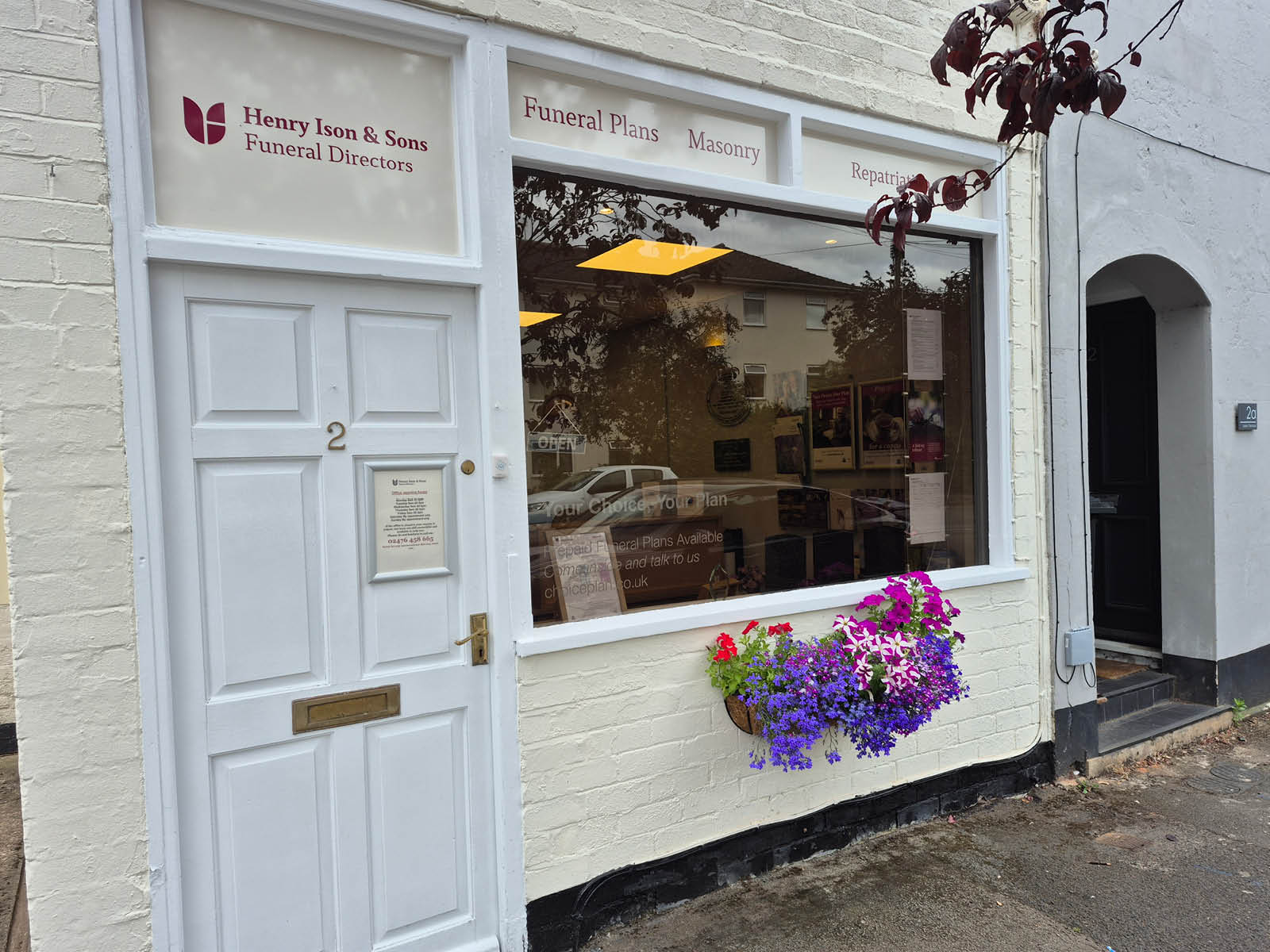 Images Henry Ison & Sons Funeral Directors