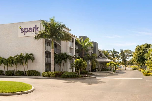 Images Spark by Hilton Sarasota Siesta Key Gateway