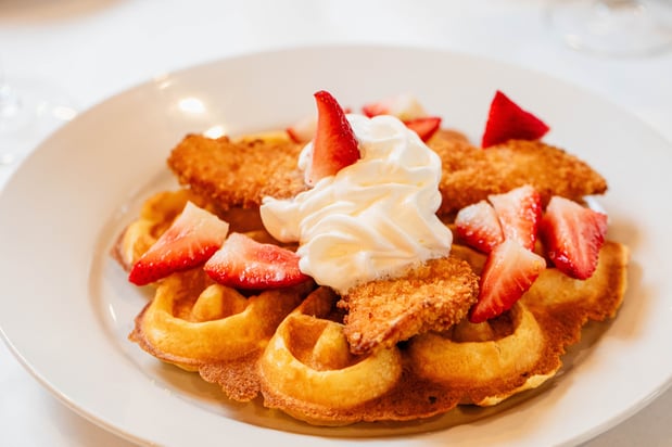 Images Holiday Inn Cleveland-Mayfield by IHG