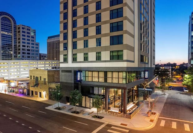 Images Hilton Garden Inn Austin University Capitol District