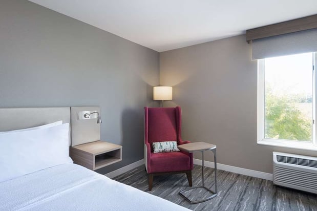 Images Hilton Garden Inn St. Charles