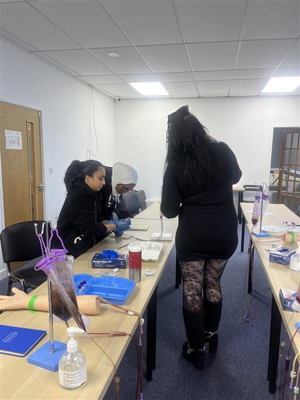 Images Phlebotomy Training Institute - London
