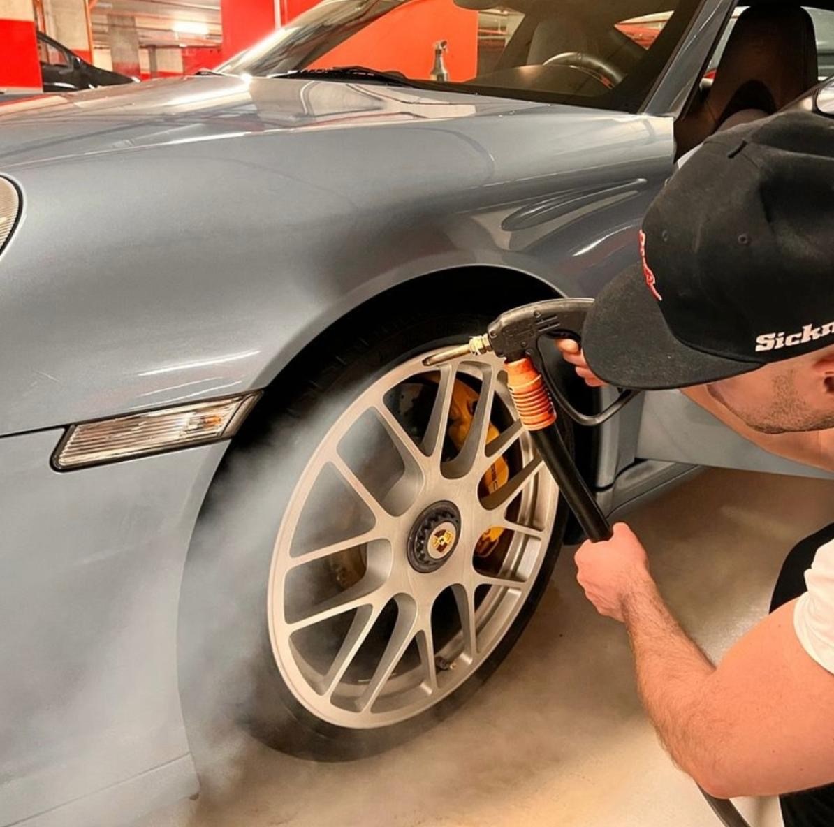 Bilder ByCircle Hirzel Pneuservice und Autoreinigung in der nähe von Horgen