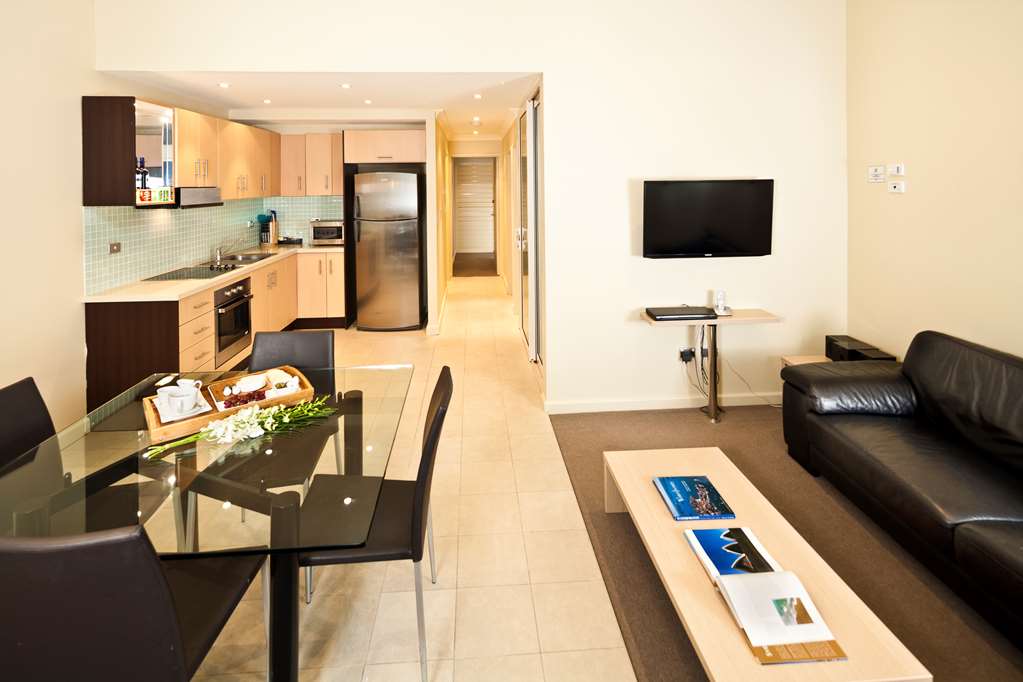 3 Bedroom Apartment - Lounge Best Western Plus Hotel Stellar Sydney (02) 9264 9754