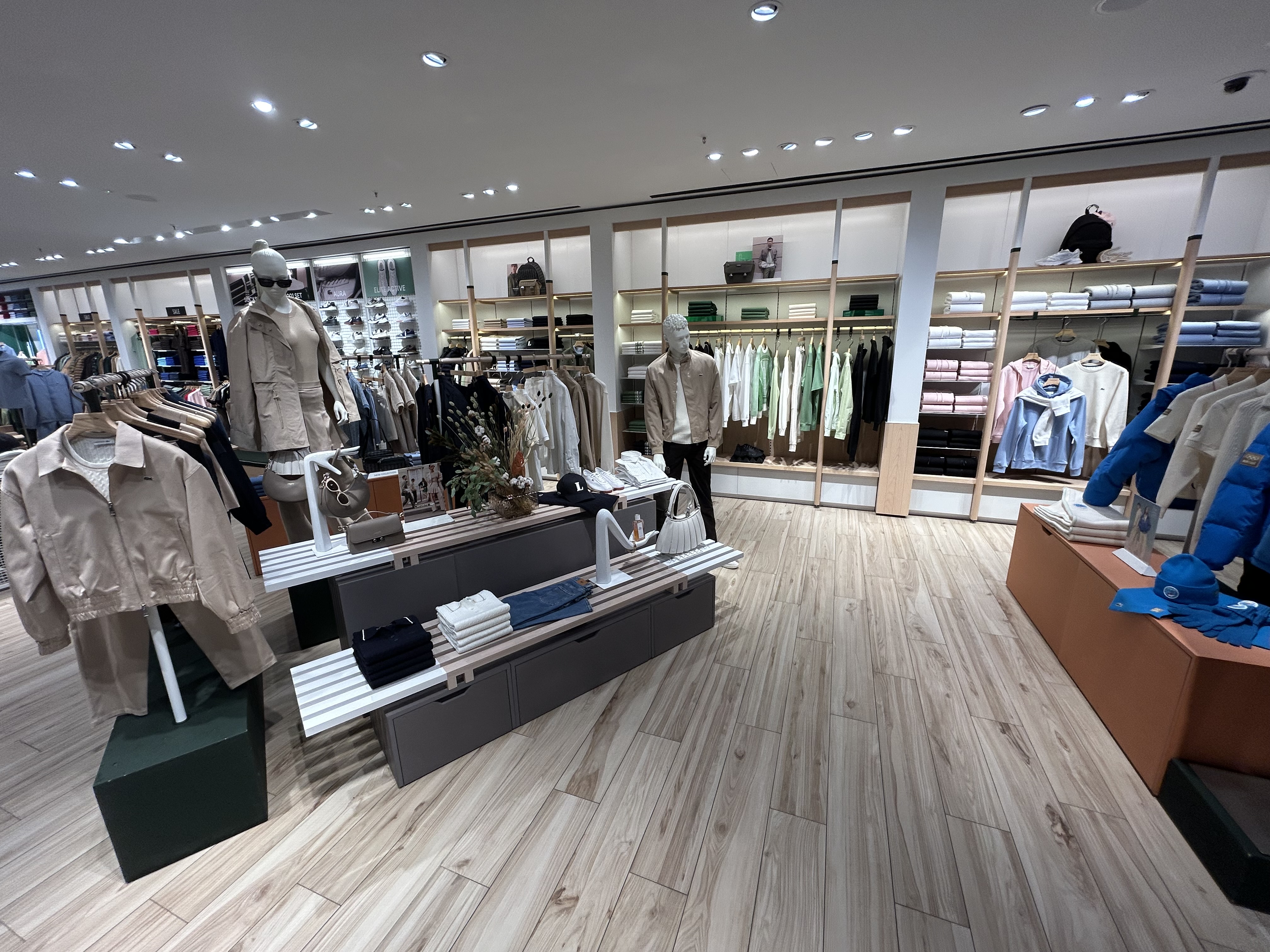 Lacoste Fünf Höfe, Theatinerstr. 15 in München