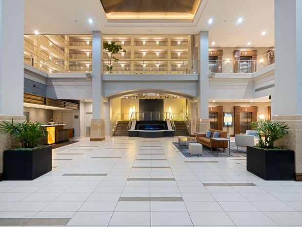 Images Embassy Suites by Hilton Chicago Downtown River North