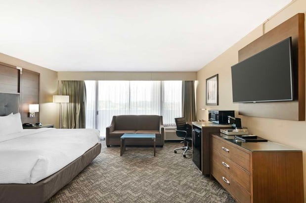 Images Best Western Plus Kansas City Sports Complex Hotel