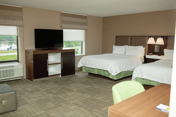 Images Hampton Inn Commerce Novi