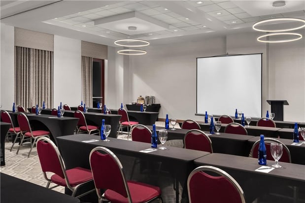 Images Embassy Suites by Hilton Boston at Logan Airport