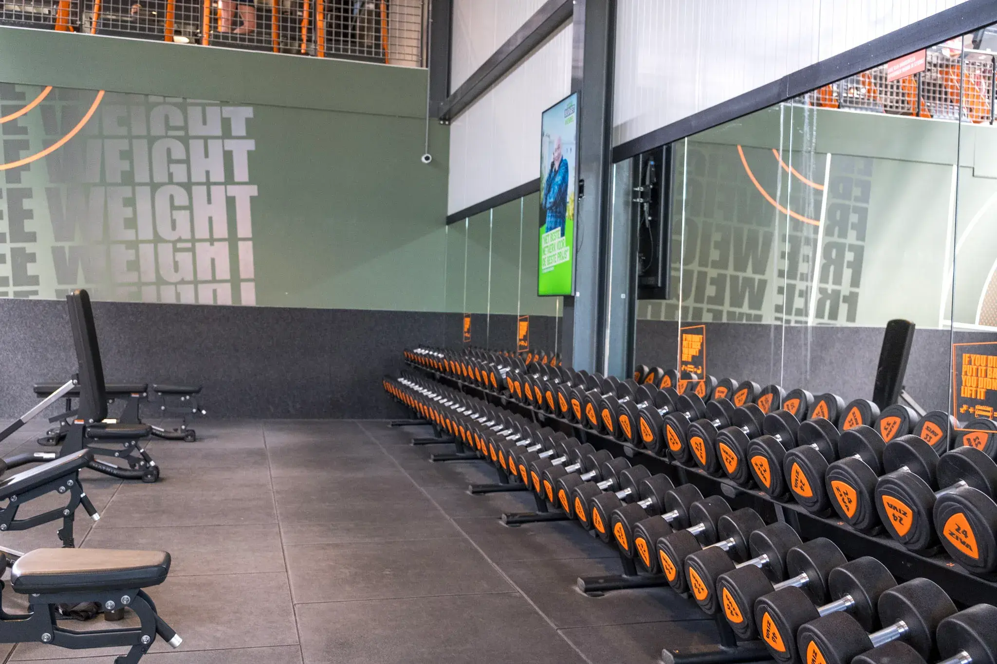 Foto's Basic-Fit 24/7