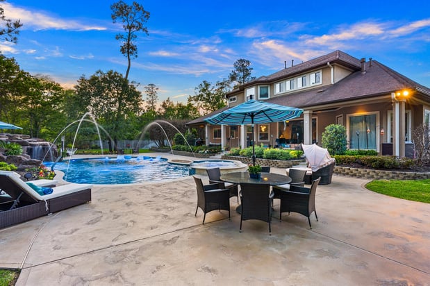 Images Picklo Homes - Custom Home Builder