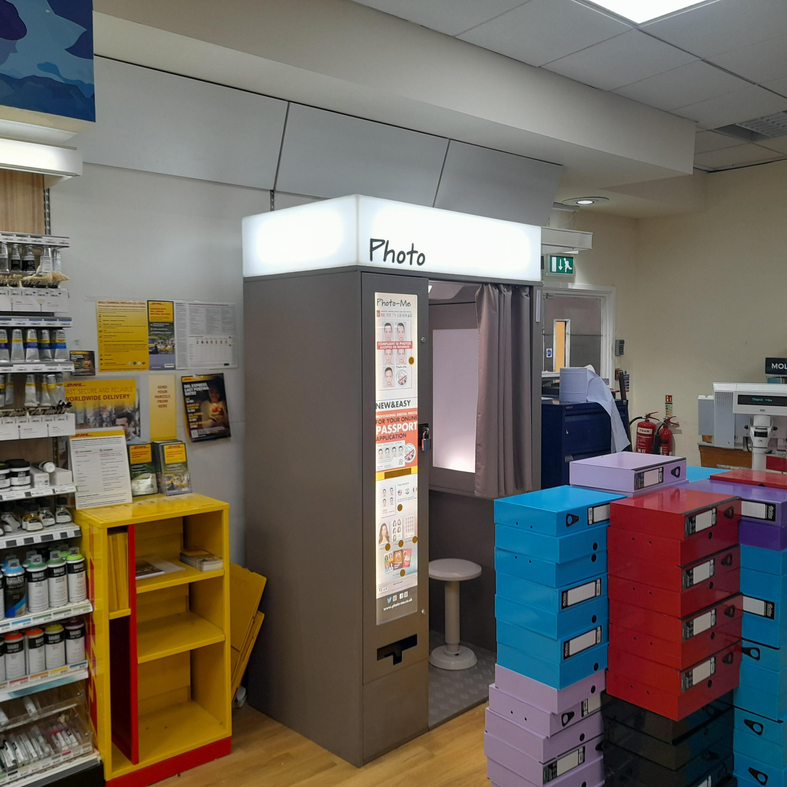Images DHL Express Service Point (WHSmith Fosse Park)