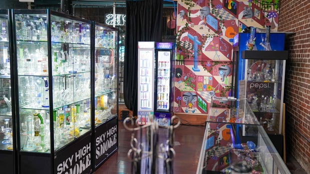 Images Sky High Smoke Shop