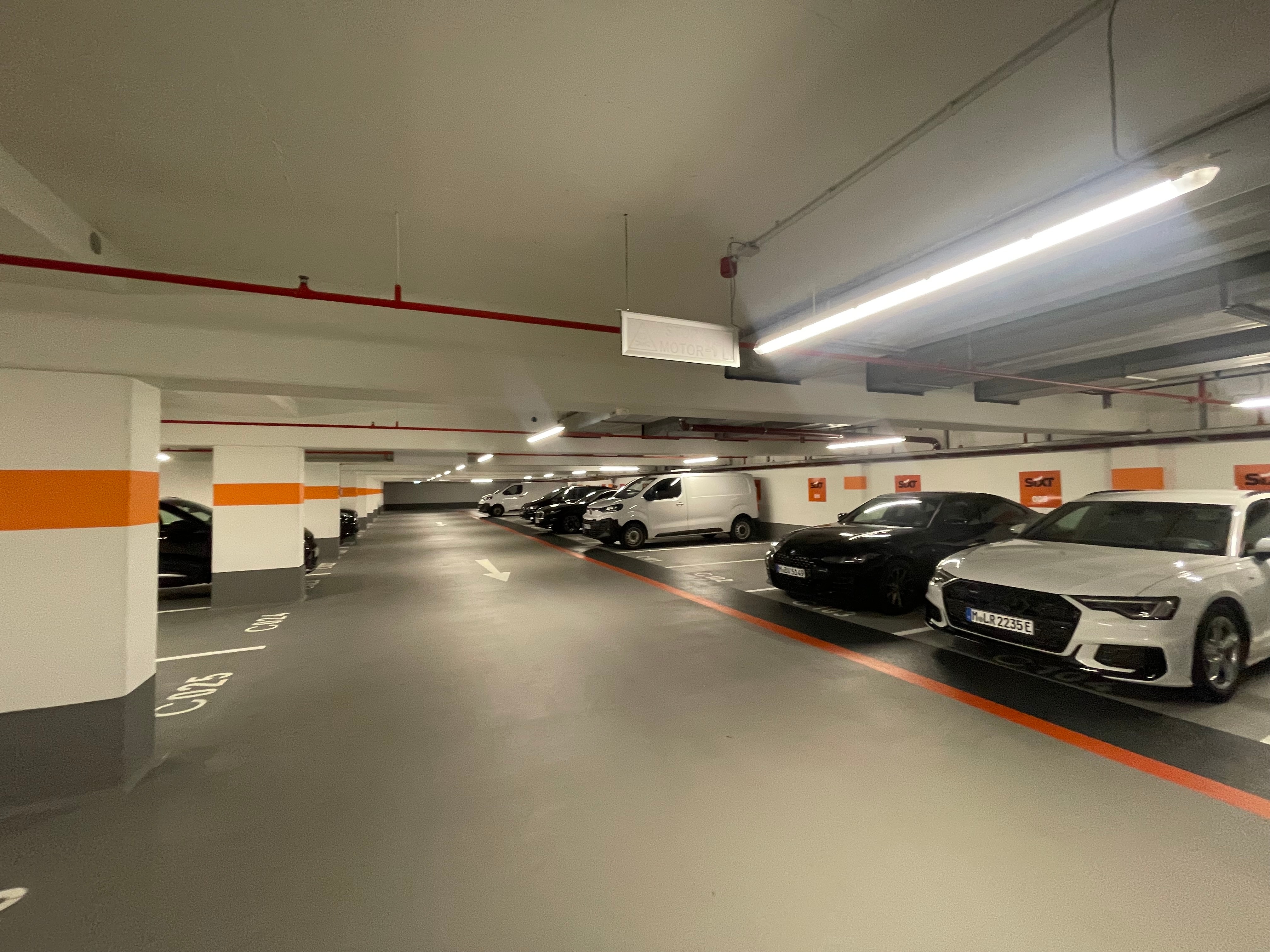 SIXT Autovermietung Stuttgart Zentrum, Lautenschlagerstr. 17 in Stuttgart