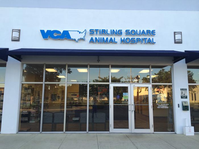 Front Of Our Hospital VCA Stirling Square Animal Hospital Hollywood (954)947-6331