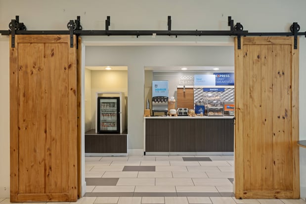 Images Holiday Inn Express & Suites Torrington by IHG