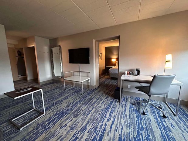 Images Skyline Hotel Detroit Airport, SureStay Collection by BW