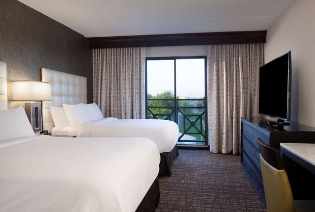 Images Embassy Suites by Hilton Philadelphia Airport