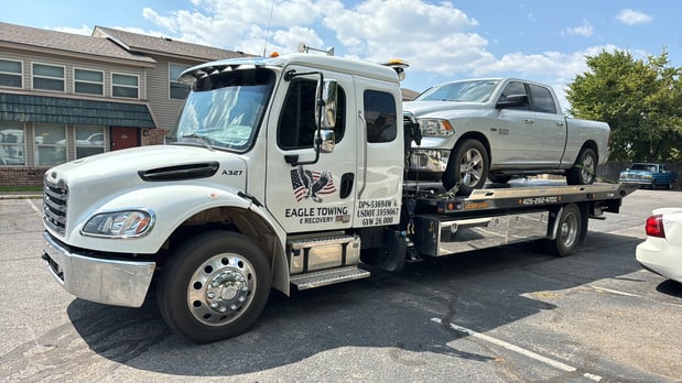 Images Eagle Towing & Recovery