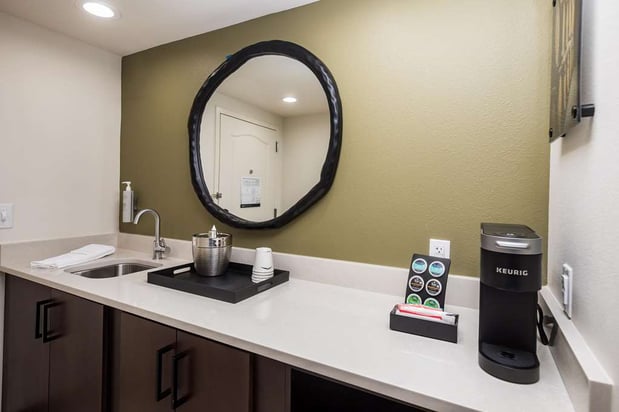Images Hampton Inn & Suites Dobson