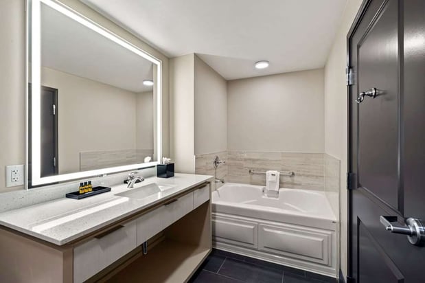 Images Best Western Plus Fillmore Inn & Suites