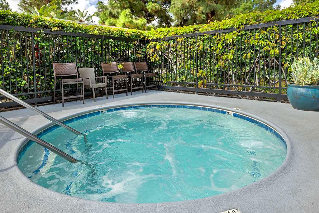 Hot tub Best Western Courtesy Inn Hotel - Anaheim Resort Anaheim (714)772-2470