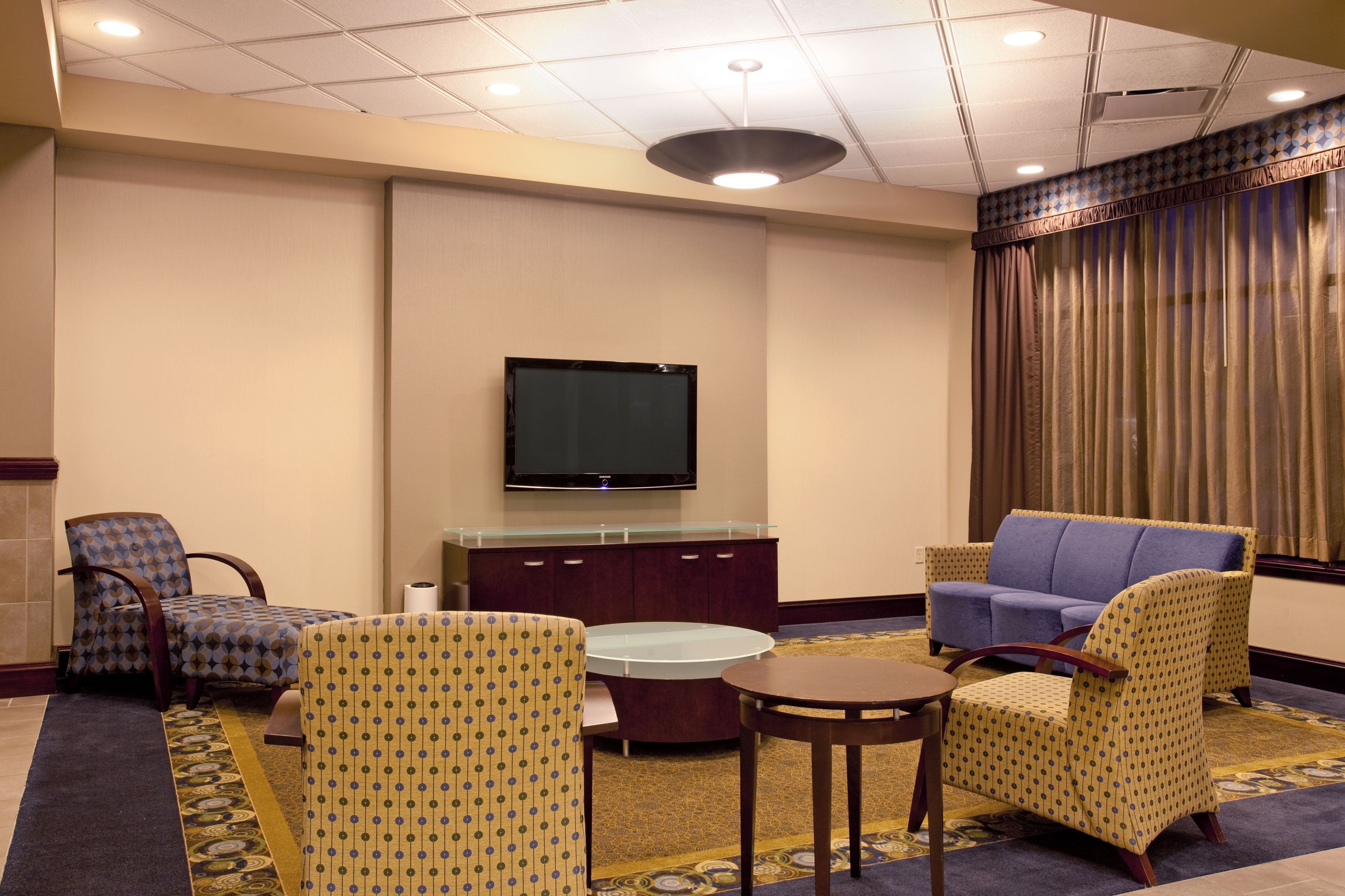 Holiday Inn Kalamazoo-W (W Michigan Univ) in Kalamazoo, MI 49009