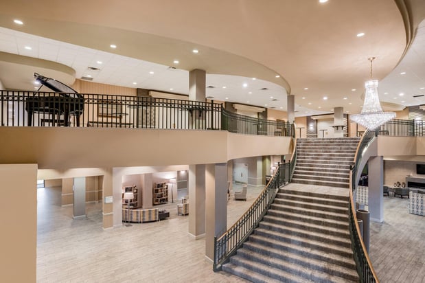 Images Holiday Inn Lafayette-City Centre by IHG