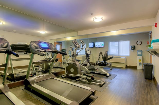 Images Holiday Inn Express & Suites Carlsbad Beach by IHG