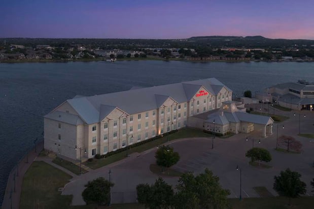 Images Hilton Garden Inn Granbury