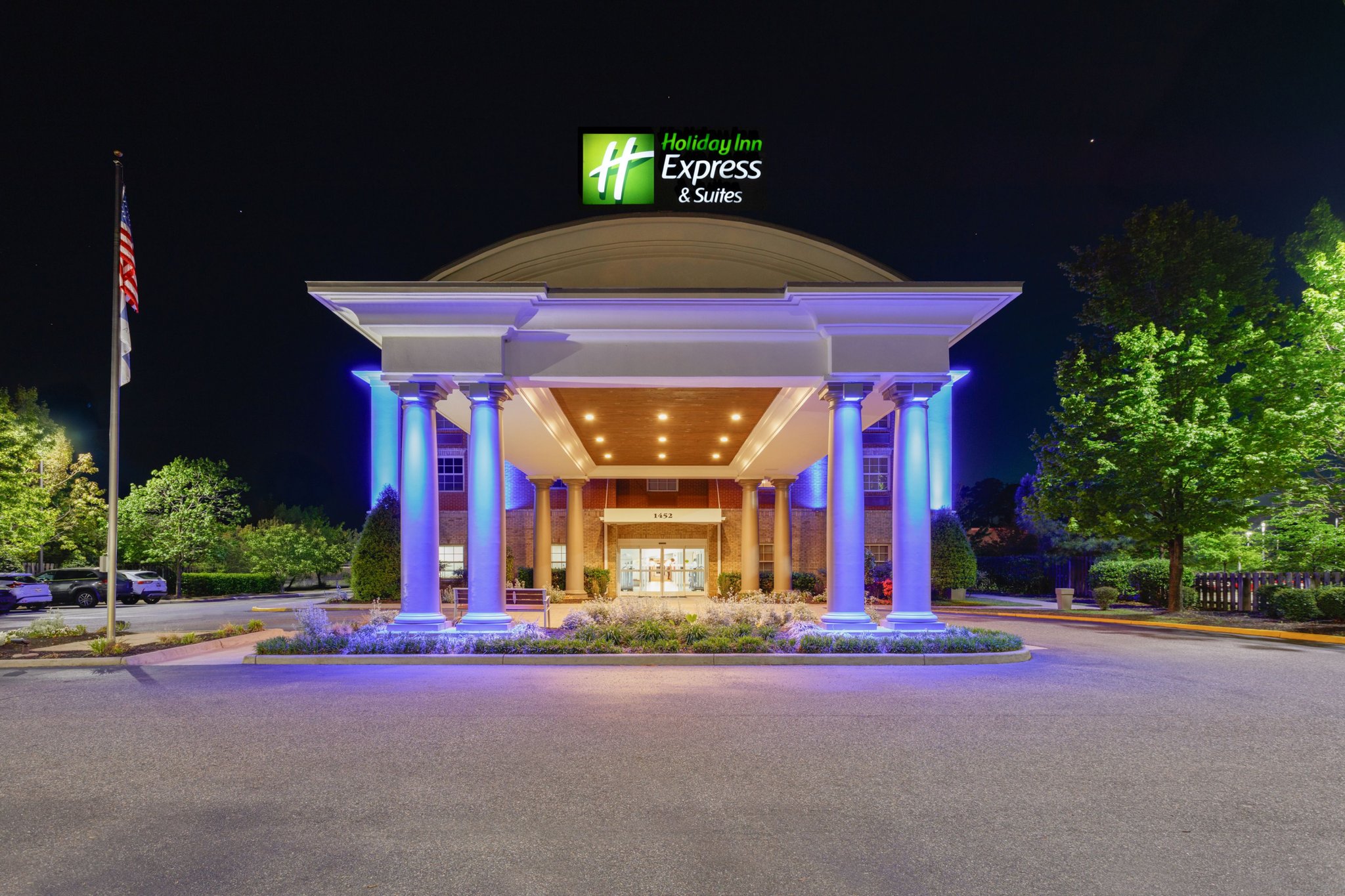 Holiday Inn Express & Suites Williamsburg by IHG