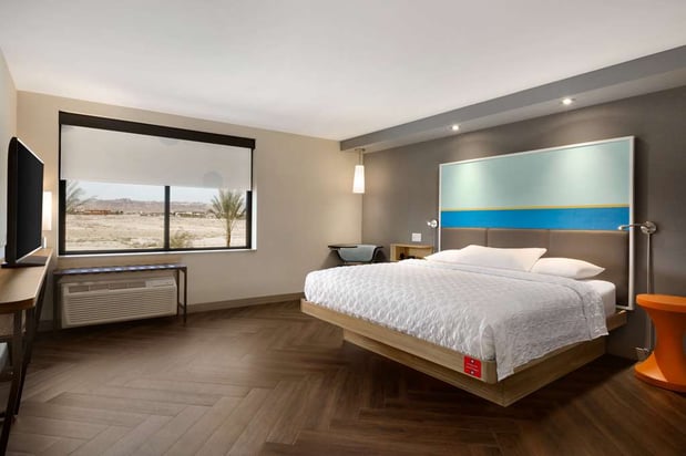 Images Tru by Hilton Las Vegas Airport