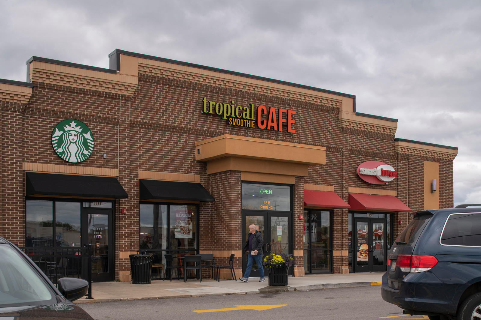 Tropical Smoothie Cafe at Annex of Arlington Shopping Center