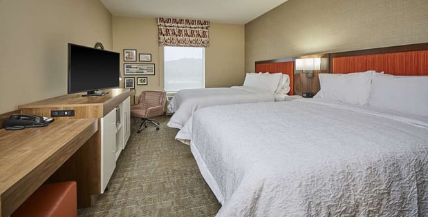 Images Hampton Inn & Suites Roseburg