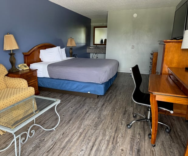 Images Bayview Motel LLC