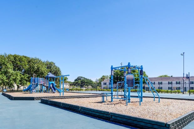 Images Park at Lake Magdalene Apartments & Townhomes