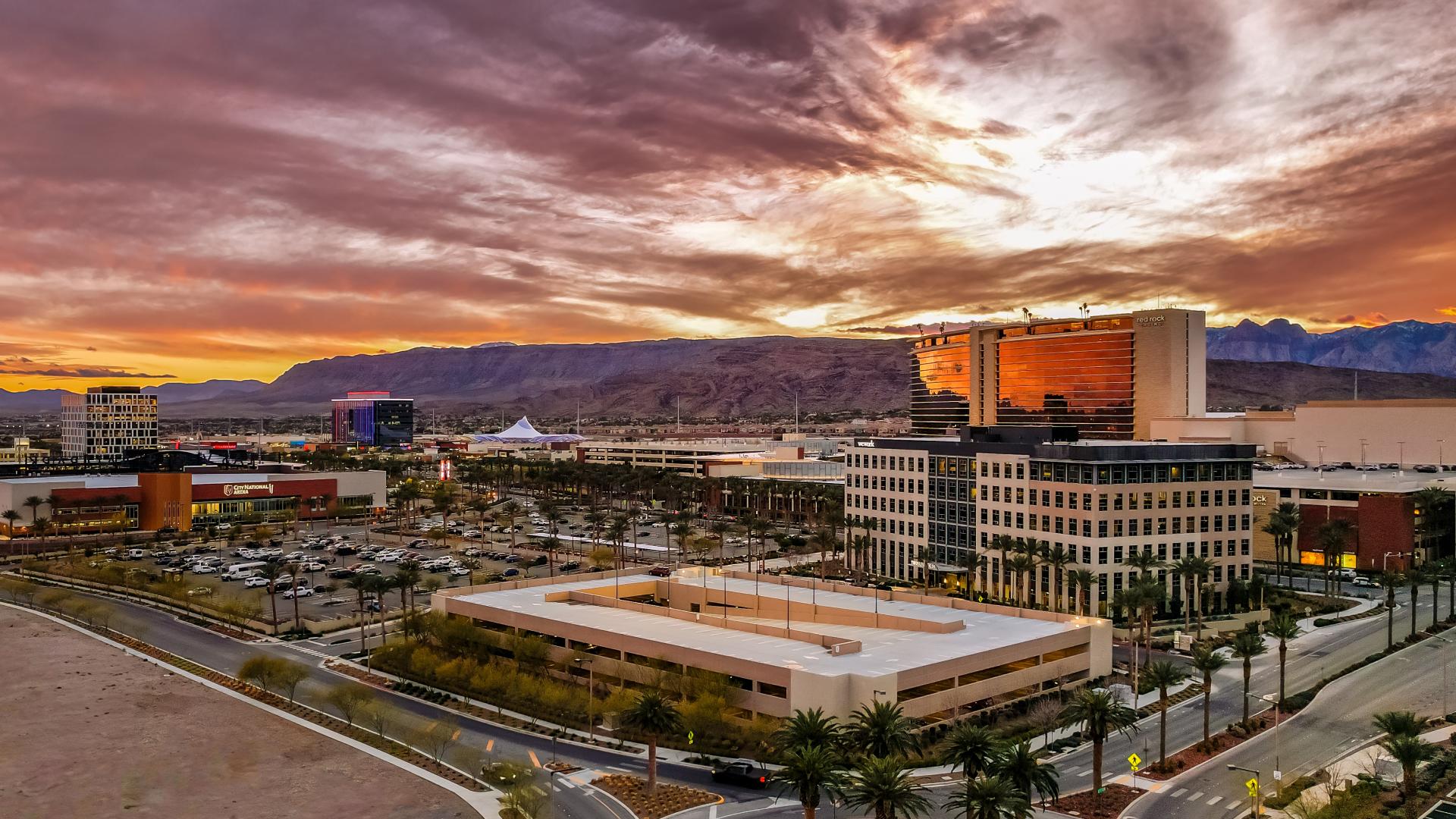 Great retail and dining options within walking distance at Downtown Summerlin 